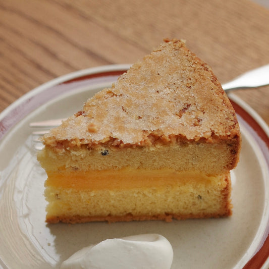 カルダモン&レモンカードのケーキ